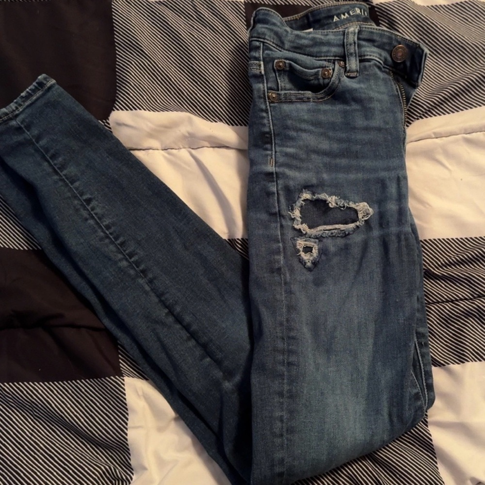 American Eagle Next Level Stretch Women's Distressed Skinny Jeans